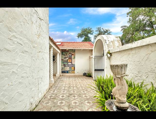 6 BEDROOM HOUSE FOR SALE IN DUNKELD